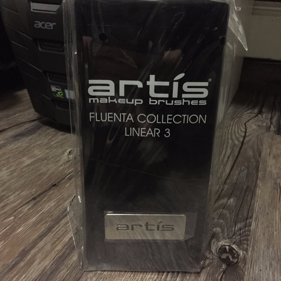 artis Other - ARTIS Fluenta Linear3 Brush lux gift magnetic box